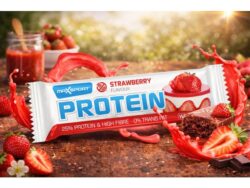 MAXSPORT Protein Bar γεύση Φράουλα 60 gr